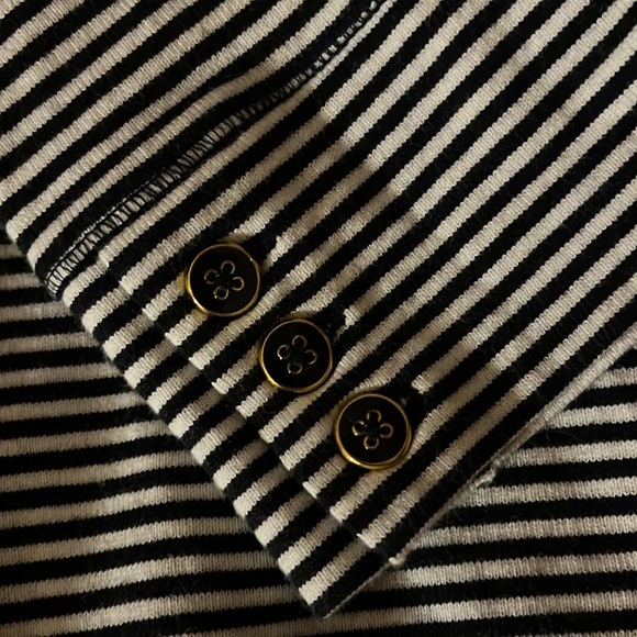 Banana Republic Women Size XS
Striped Boat Neck Dress 3/4 Sleeve - Picture 3 of 3